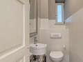 apartment München Gärtnerplatzviertel 01 separate toilet 3840