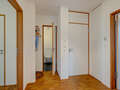apartment with garden 	 München Harlaching 05 hall 4247