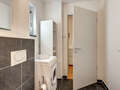 apartment with garden 	 München Schwanthalerhöhe 02 bathroom 4454
