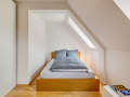 attic apartment München Maxvorstadt - Rund um den Josephsplatz 01 sleeping area 4683