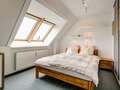 attic apartment München Neuhausen 01 sleeping area 4811