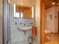 apartment München Berg am Laim 04 bathroom 4877