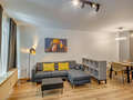 apartment with garden 	 München Solln 01 living area 515