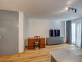apartment with garden 	 München Solln 03 living area 515