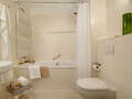 apartment München Isarvorstadt 01 bathroom 5394