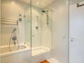 roof terrace apartment München Isarvorstadt 03 bathroom 5524