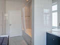 apartment München Schwabing (links der Leopoldstraße) 01 bathroom 556