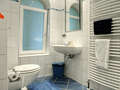 apartment with garden 	 Baierbrunn 01 bathroom 5633
