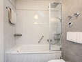apartment Unterhaching 02 bathroom 5915