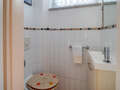 townhouse München Untergiesing 01 separate toilet 6314