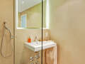 roof terrace apartment München Neuhausen 02 bathroom 6439