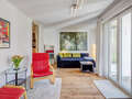 apartment with garden 	 München Neuhausen 01 living area 6696