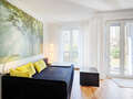 apartment with garden 	 München Neuhausen 02 living area 6696