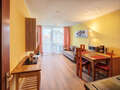 apartment München Haidhausen 01 living area 6738