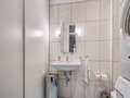 apartment München Lehel 01 separate toilet 6859