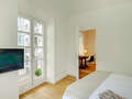 apartment München Schwabing-Nord (zw. Belgrad- & Leopoldstraße) 04 sleeping area 6907