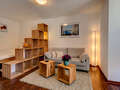 studio München Ludwigsvorstadt 01 living room 7070