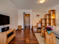 studio München Ludwigsvorstadt 04 living room 7070