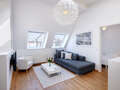 attic apartment München Neuhausen 01 living area 7084