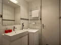 apartment München Neuhausen 02 bathroom 7421