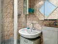 apartment with garden 	 München Solln 02 bathroom 7660