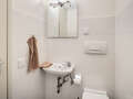 apartment München Schwabing-Nord (zw. Leopoldstraße & Englischen Garten) 02 guest toilet 7670
