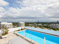 studio München Arabellapark 03 pool 7848