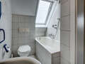attic apartment München Ramersdorf 02 bathroom 7878