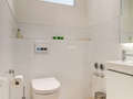 apartment München Nymphenburg 02 guest toilet 7938