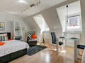 attic apartment München Altstadt 01 living room 8000