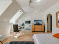 attic apartment München Altstadt 03 living room 8000