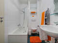 attic apartment München Altstadt 01 bathroom 8000