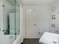 apartment München Glockenbachviertel 03 bathroom 8066
