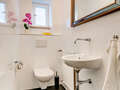 apartment München Lehel 01 separate toilet 8256