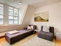 apartment München Neuhausen 02 living room 8591