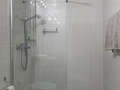 roof terrace apartment München Arabellapark 05 2. bathroom 9024