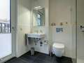 apartment München Neuhausen 02 2. bathroom 9058