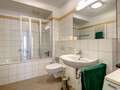 roof terrace apartment München Nymphenburg 01 bathroom 9208