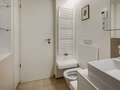 apartment München Haidhausen 03 bathroom 9563