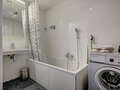 attic apartment München Haidhausen 01 bathroom 9579