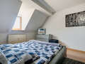 attic apartment München Haidhausen 02 sleeping area 9579