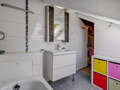 attic apartment Gauting 02 bathroom 9625
