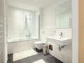 apartment München Neuhausen 01 bathroom 9686