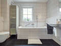 apartment with garden 	 München Forstenried 01 bathroom 9703