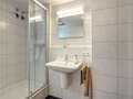apartment with garden 	 München Forstenried 02 2. bathroom 9703