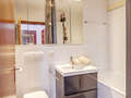 attic apartment Ottobrunn 01 bathroom 9824