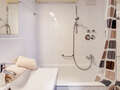 attic apartment Ottobrunn 02 bathroom 9824