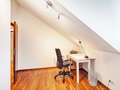attic apartment Ottobrunn 03 Workspace/Guestroom 9824