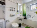 apartment Haar 02 bathroom 9858
