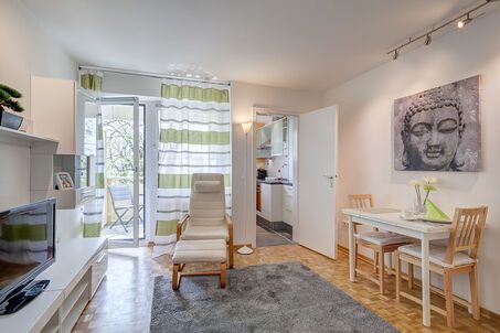 https://www.mrlodge.com/rent/1-room-apartment-munich-fuerstenried-10002